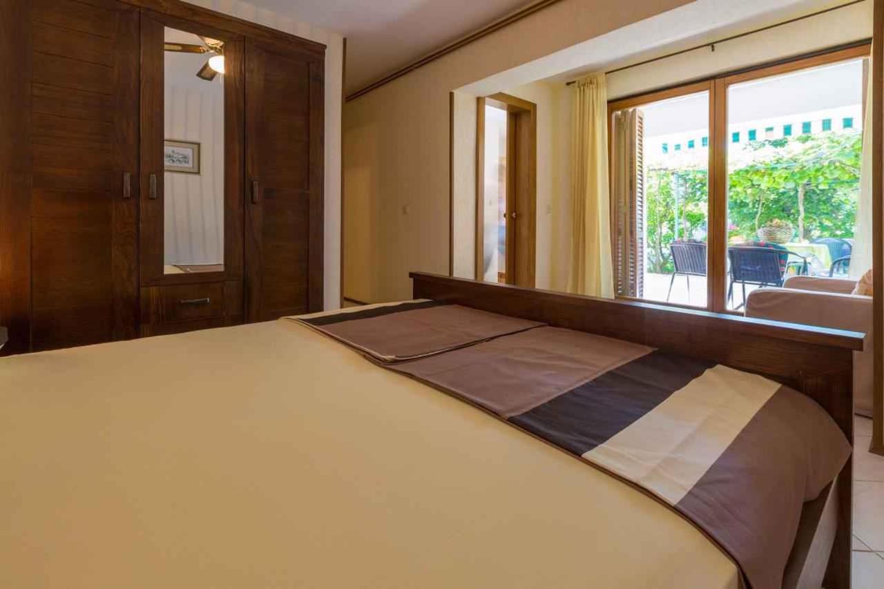 One-Bedroom Apartment Crikvenica 30 Exterior photo