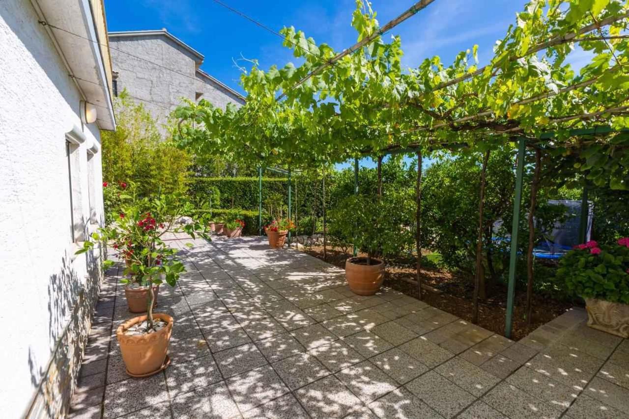 One-Bedroom Apartment Crikvenica 30 Exterior photo