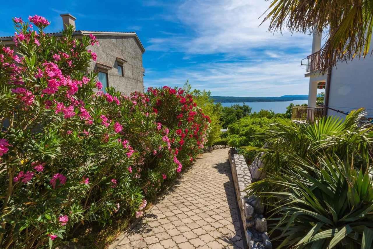 One-Bedroom Apartment Crikvenica 30 Exterior photo